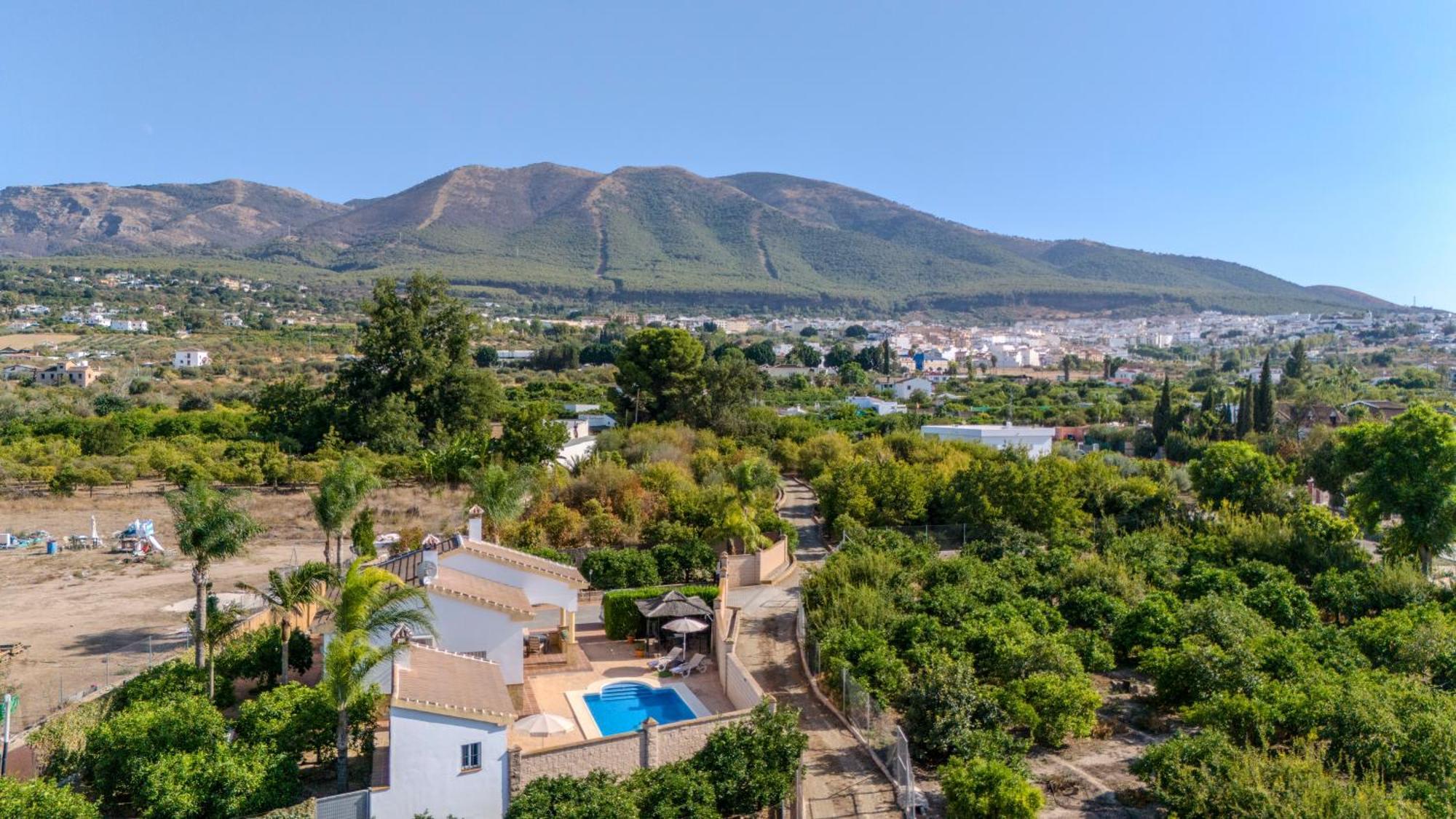 Casa Rural Tipica Andaluza, Wifi,Piscina, Barbacoa, Aire Acondicionado, 5Min Centros 알하우린엘그란데 외부 사진