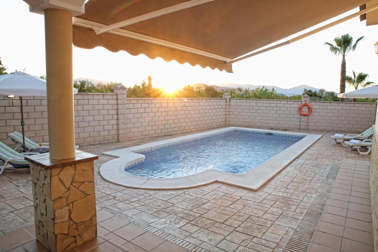 Casa Rural Tipica Andaluza, Wifi,Piscina, Barbacoa, Aire Acondicionado, 5Min Centros 알하우린엘그란데 외부 사진